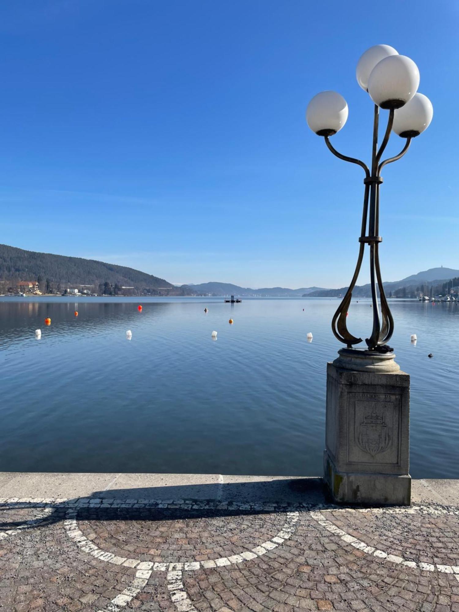 Strandhaus Am Woerthersee เวลเดน อัม เวิร์ทเทอร์ซี ภายนอก รูปภาพ